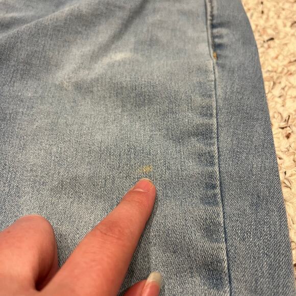 We the Free Light Wash Denim Pull On Jeans Sz 28 Elastic Waist Flare Stretch - Picture 3 of 8